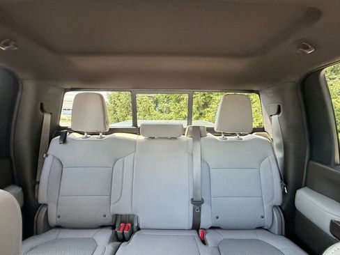 Used 2022 GMC Sierra 2500 SLE w/ SLE Convenience Package AWD/4WD image 3