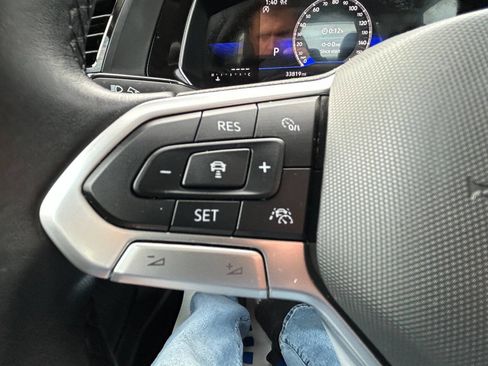 Used 2024 Volkswagen Jetta SE image 34