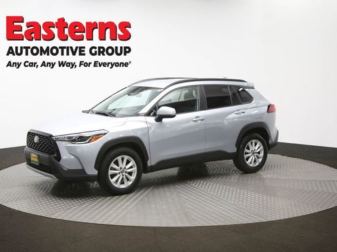 Used 2024 Toyota Corolla Cross LE image 56