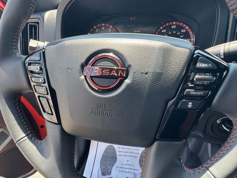 Used 2025 Nissan Frontier PRO-4X image 32