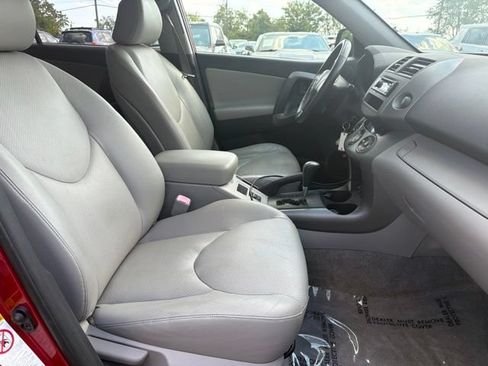 Used 2006 Toyota RAV4 Limited AWD/4WD image 28
