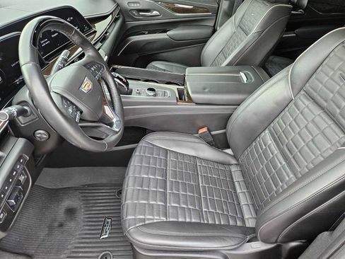 Used 2023 Cadillac Escalade Sport Platinum w/ Heavy-Duty Trailer Package image 13