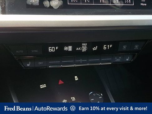 Used 2022 Audi Q4 e-tron Premium Plus w/ Premium Plus AWD/4WD image 22