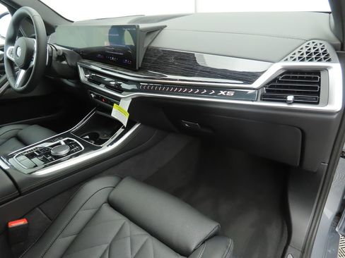New 2026 BMW X5 sDrive40i w/ M Sport Package image 17