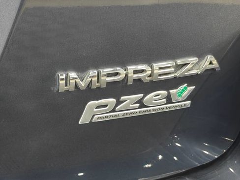 Used 2017 Subaru Impreza 2.0i Premium AWD/4WD image 37
