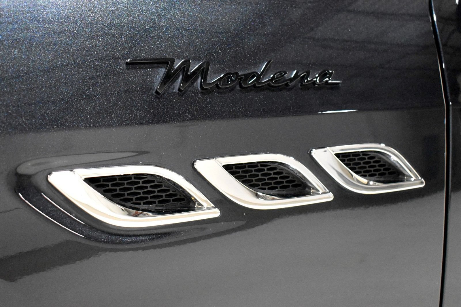 Certified 2024 Maserati Quattroporte Modena Ultima Q4 AWD/4WD image 14