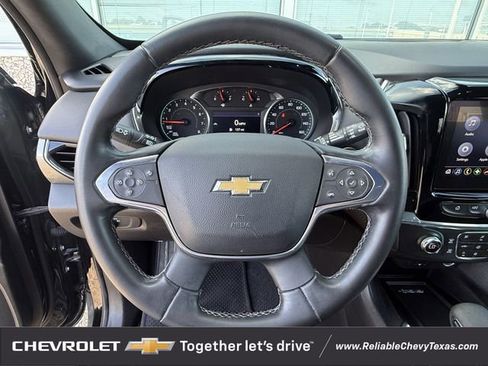Used 2023 Chevrolet Traverse LT FWD image 13