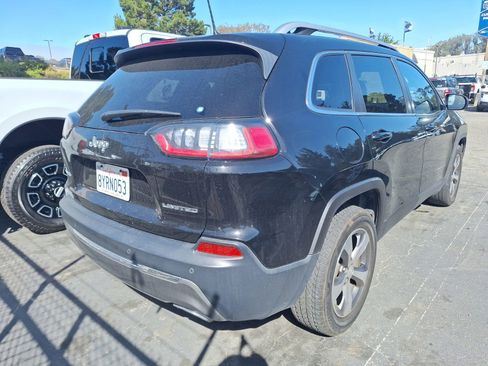 Used 2019 Jeep Cherokee Limited AWD/4WD image 6