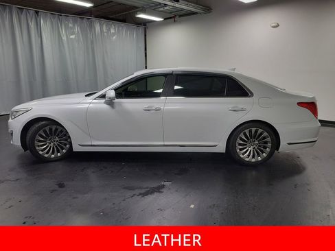 Used 2017 Genesis G90 3.3T Premium RWD image 5