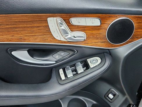 Certified 2022 Mercedes-Benz GLC 300 4MATIC image 19