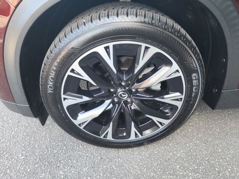 Used 2024 MAZDA CX-90 Plug-In Hybrid w/ Premium Pkg AWD/4WD image 10