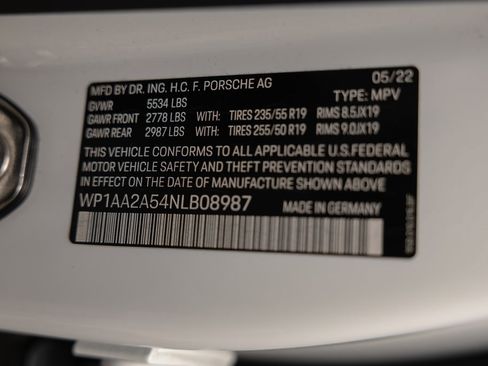 Used 2022 Porsche Macan image 44