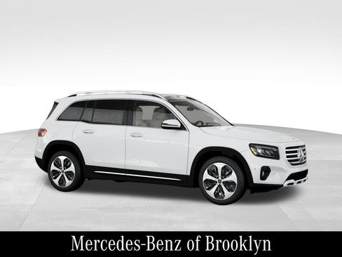 Certified 2026 Mercedes-Benz GLB 250 4MATIC image 16