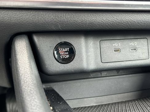 Used 2025 Nissan Rogue S AWD/4WD image 46