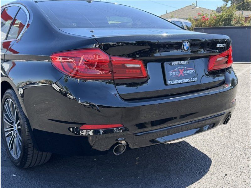 Used 2020 BMW 530i w/ Premium Package RWD image 46