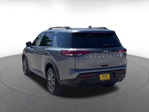 Used 2025 Nissan Pathfinder SV AWD/4WD image 11