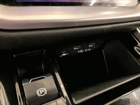 Used 2021 Subaru Outback Limited XT w/ Popular Package #2 AWD/4WD image 31