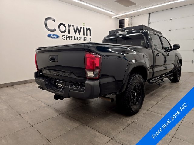 Used 2022 Toyota Tacoma SR5 AWD/4WD image 5