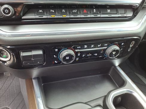 Used 2023 Chevrolet Silverado 1500 High Country w/ High Country Premium Package image 31