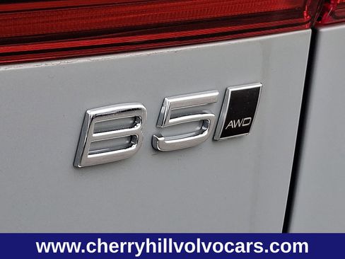 New 2026 Volvo XC60 B5 Plus w/ Protection Package Premier image 16