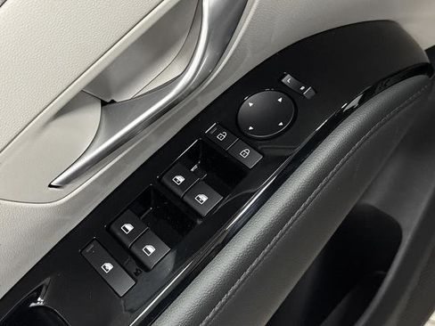 Used 2025 Hyundai Tucson Limited image 31