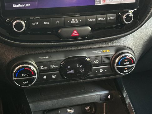 Used 2023 Kia Soul GT-Line FWD image 21
