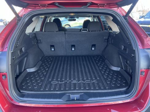 Used 2022 Subaru Outback Premium image 13