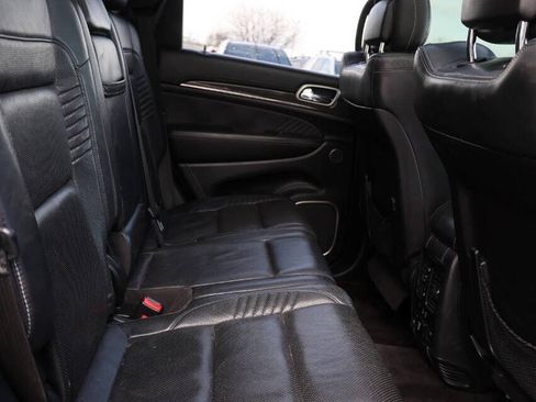 Used 2017 Jeep Grand Cherokee SRT AWD/4WD image 16