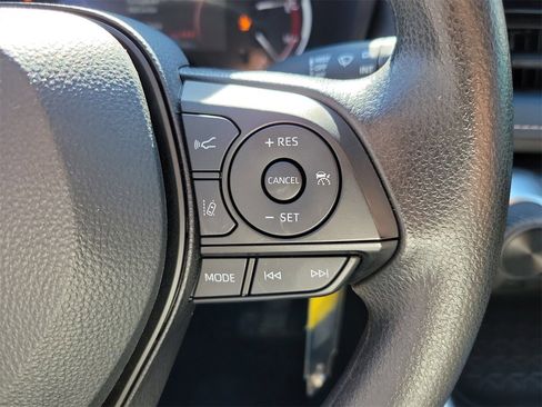 Used 2025 Toyota RAV4 LE image 20