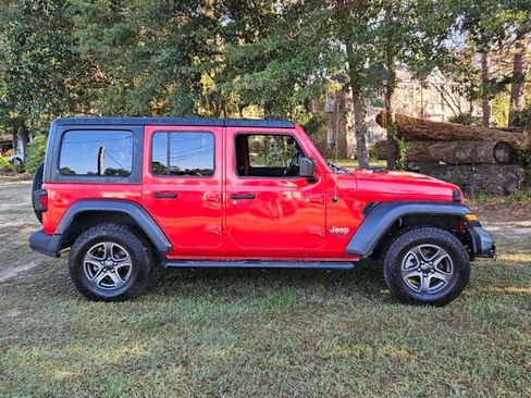 Used 2019 Jeep Wrangler Unlimited Sport S image 14