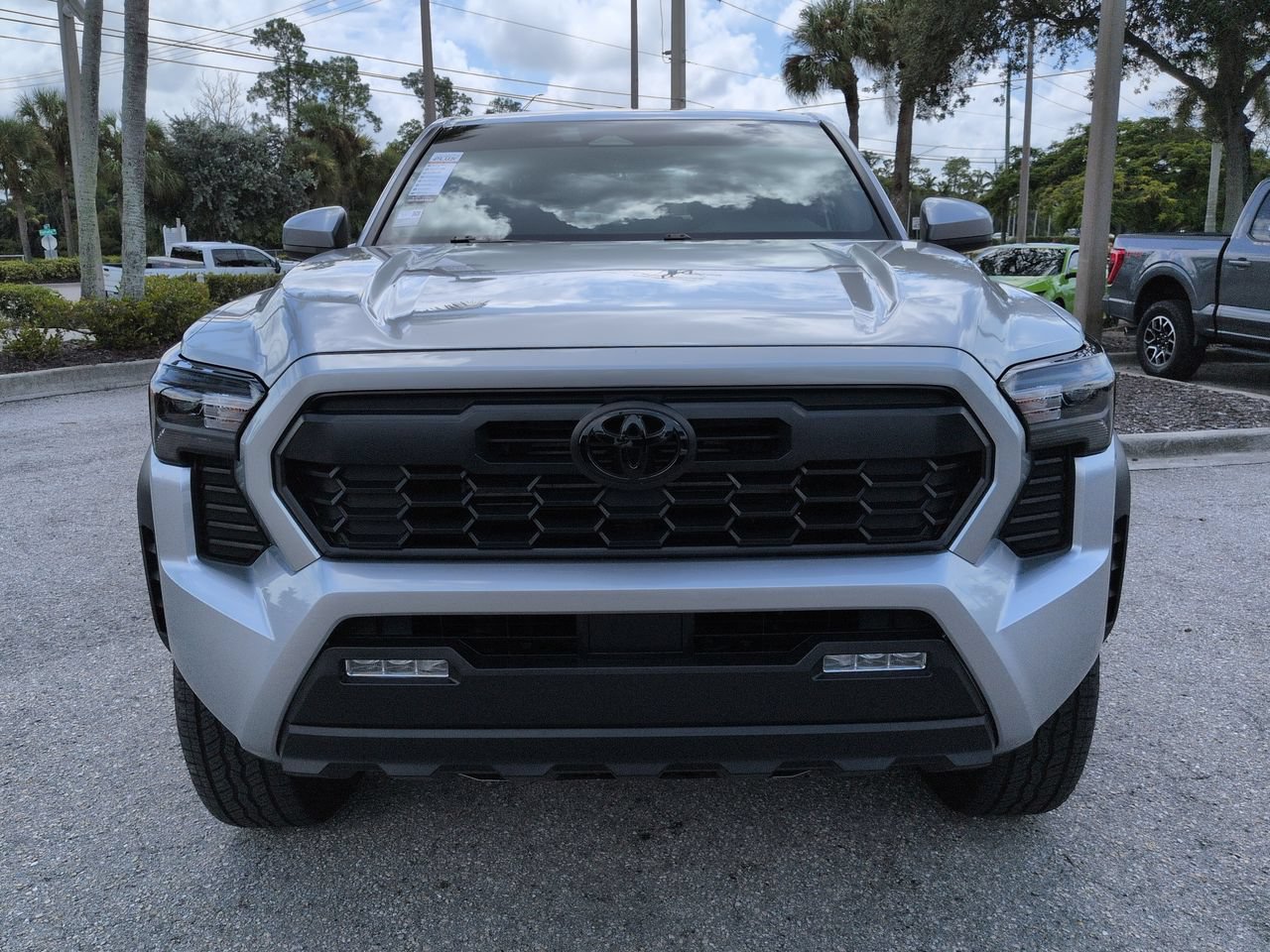 Used 2026 Toyota Tacoma TRD Off-Road AWD/4WD image 3