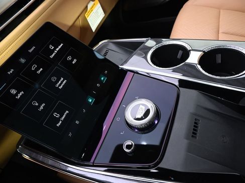 New 2025 Cadillac Escalade IQ Luxury 2 AWD/4WD image 32
