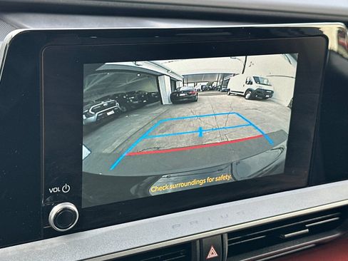 Used 2026 Toyota Prius Plug-In Hybrid image 20