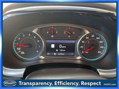 Used 2023 Chevrolet Traverse RS image 27