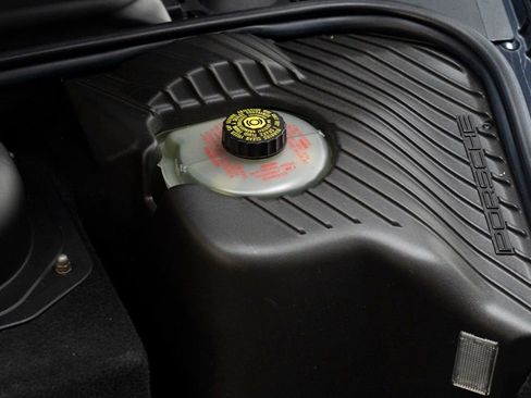 Used 2004 Porsche 911 Carrera 4S image 40