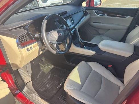 Used 2019 Cadillac XT5 Luxury image 9