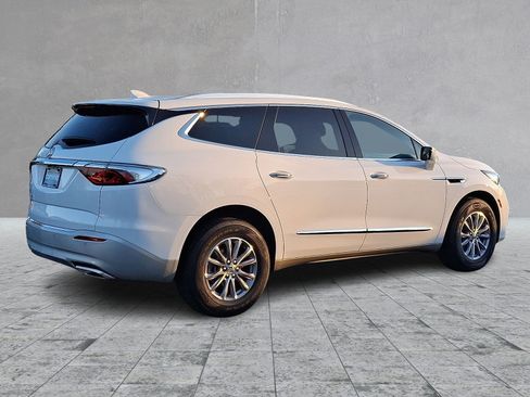 Certified 2023 Buick Enclave Essence image 12