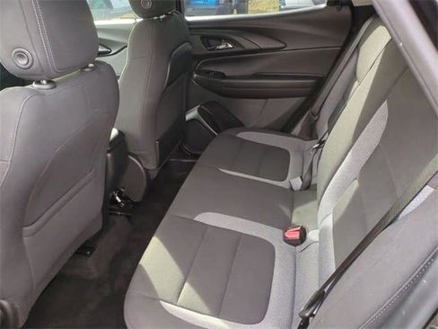 Used 2023 Chevrolet TrailBlazer LS image 19