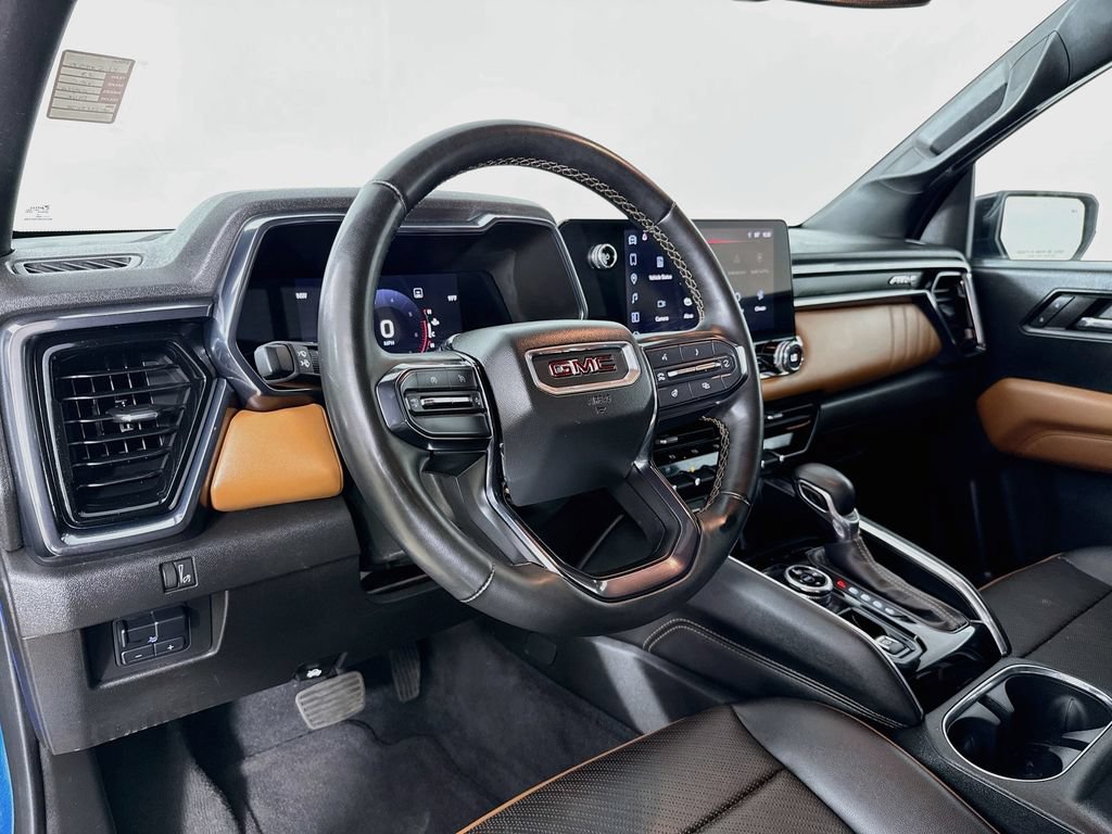 Used 2023 GMC Canyon AT4 w/ AT4 Premium Package AWD/4WD image 10