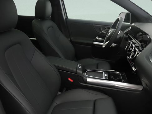 Certified 2026 Mercedes-Benz GLA 250 image 28