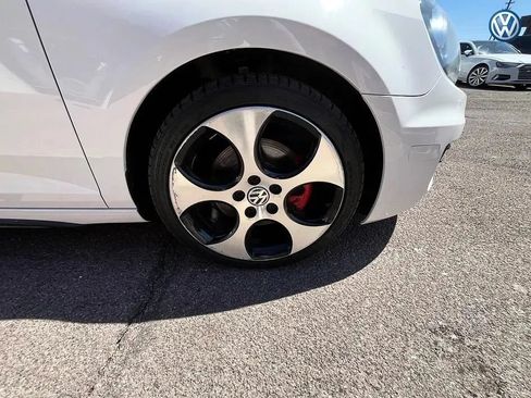 Used 2011 Volkswagen Golf 2-Door FWD image 19