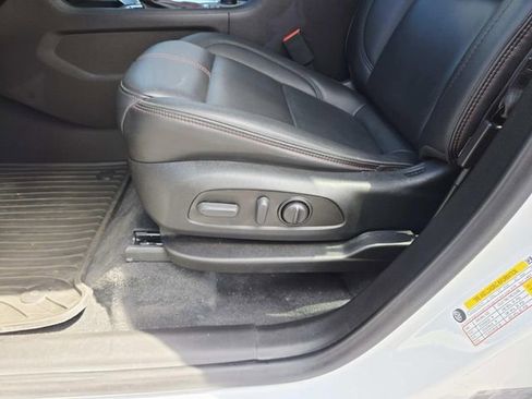 Used 2023 Chevrolet Traverse RS w/ LPO, Cargo Package AWD/4WD image 36
