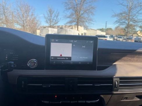 Used 2022 Lincoln Corsair Reserve w/ Equipment Group 201A image 12