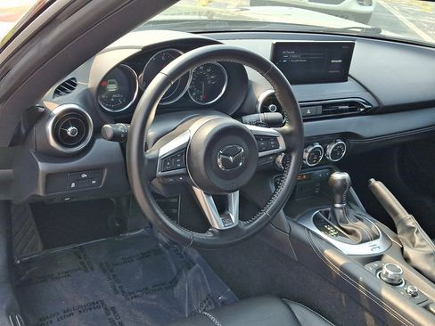 Used 2025 MAZDA MX-5 Miata RF Grand Touring RWD image 23
