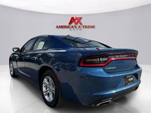 Used 2020 Dodge Charger SXT RWD image 4