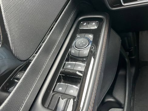 Used 2023 Lincoln Aviator Reserve AWD/4WD image 28