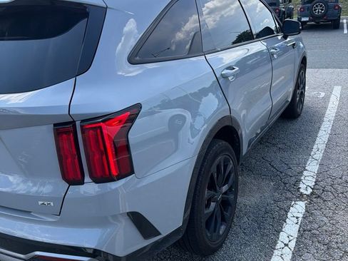 Used 2023 Kia Sorento SX AWD/4WD image 6