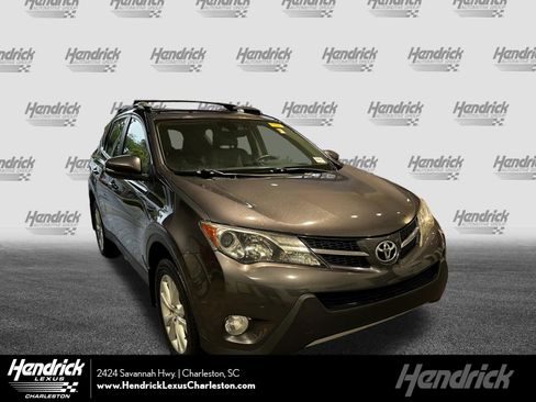 Used 2015 Toyota RAV4 Limited w/ Technology Package AWD/4WD image 1