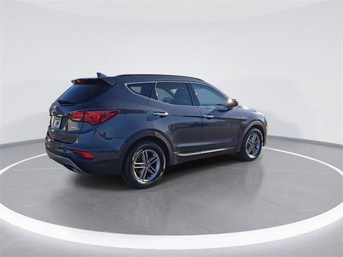 Used 2017 Hyundai Santa Fe Sport image 8