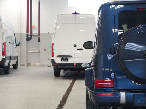 Certified 2025 Mercedes-Benz G 550 G 550 image 11